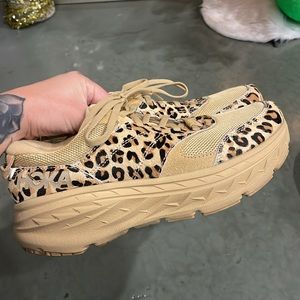 Hoka leather cheetah print Bondi